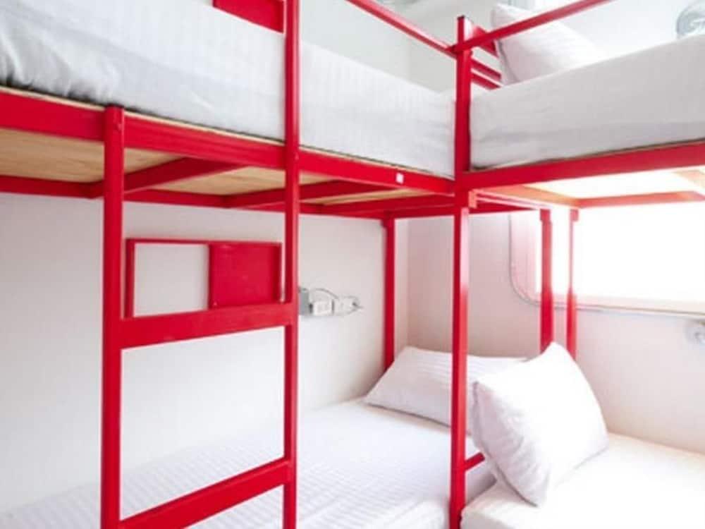 Jellybean Ezy Hostel Sathorn Bangkok Zewnętrze zdjęcie