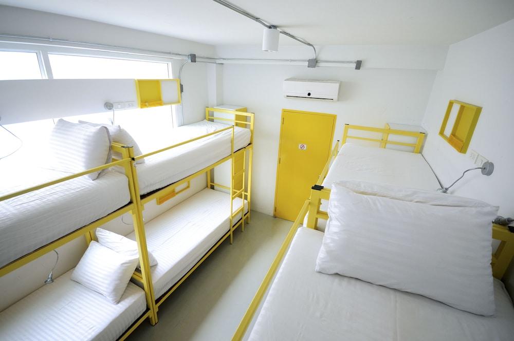 Jellybean Ezy Hostel Sathorn Bangkok Zewnętrze zdjęcie