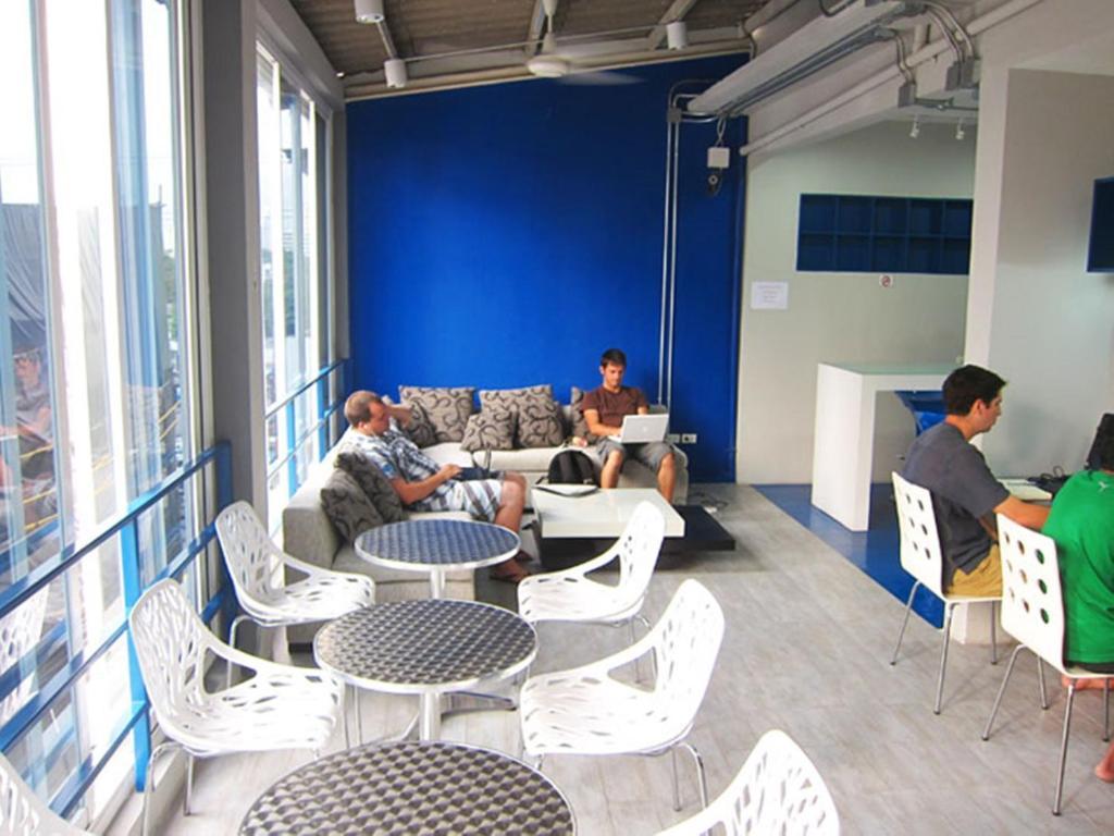 Jellybean Ezy Hostel Sathorn Bangkok Zewnętrze zdjęcie
