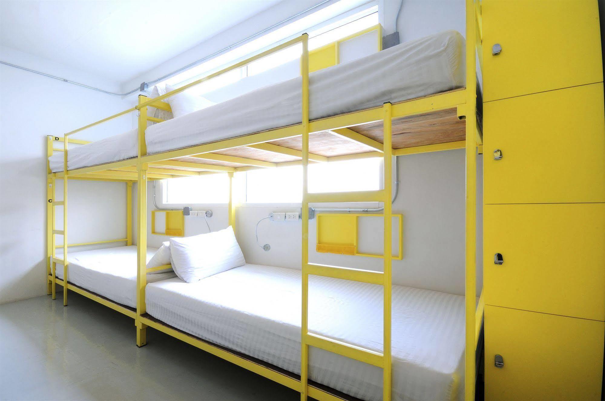 Jellybean Ezy Hostel Sathorn Bangkok Zewnętrze zdjęcie