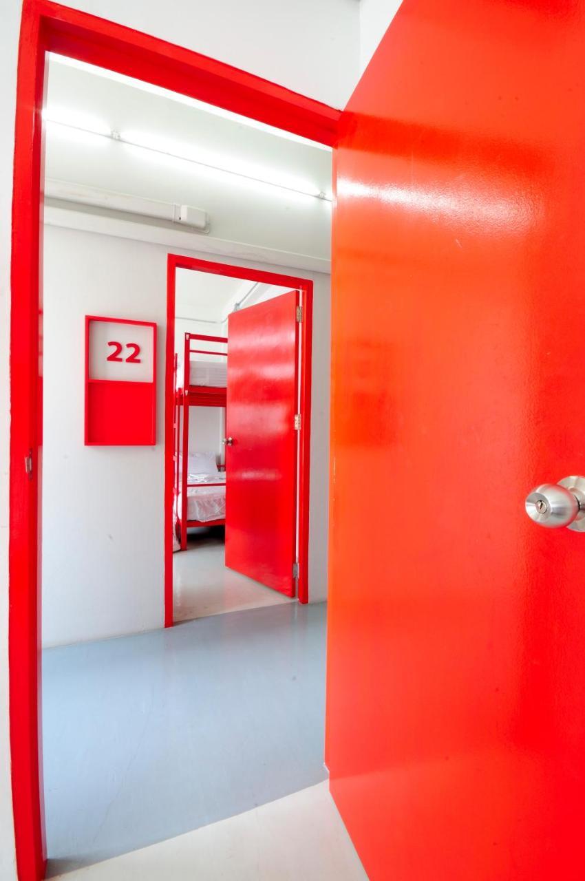Jellybean Ezy Hostel Sathorn Bangkok Zewnętrze zdjęcie