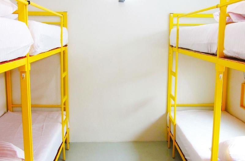 Jellybean Ezy Hostel Sathorn Bangkok Zewnętrze zdjęcie